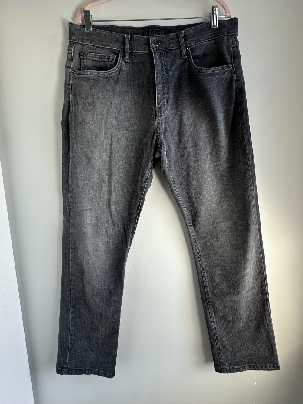 Urban Star Men's Black Washed Jeans - Classic Straight Fit 36 x 31
